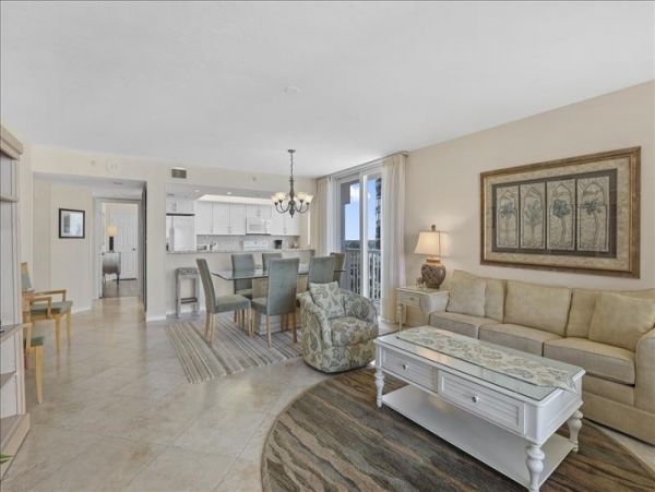 Relaxing Beachfront Condo with Stunning Gulf Views