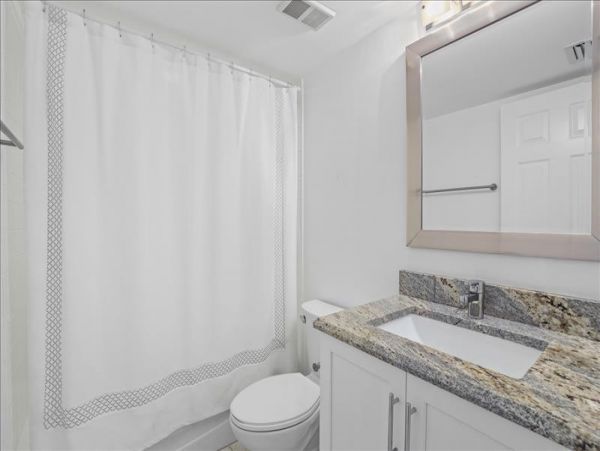 Beachfront Two Bedroom Vacation Condo in Naples