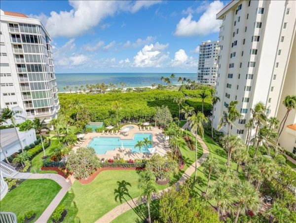 Lovely 3 Bedroom Vacation Condo in Naples