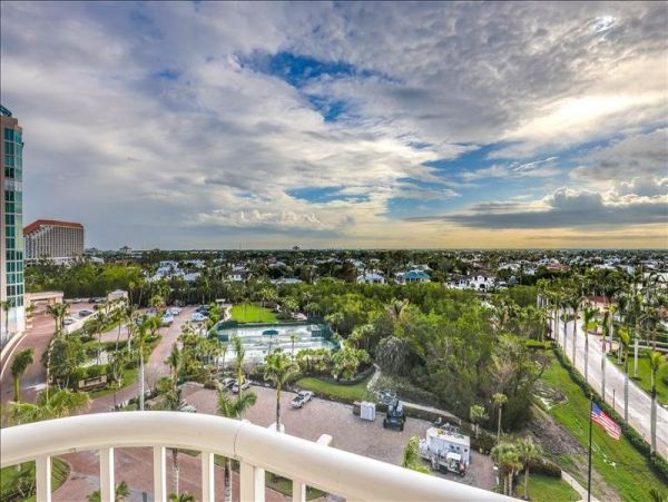Naples Vacation Rental with Gulf Views & Private Beach Access