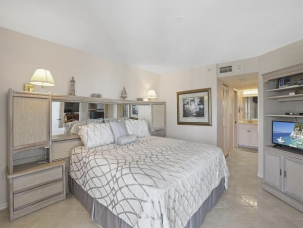 Naples Two Bedroom Rentals Condo on the Beach
