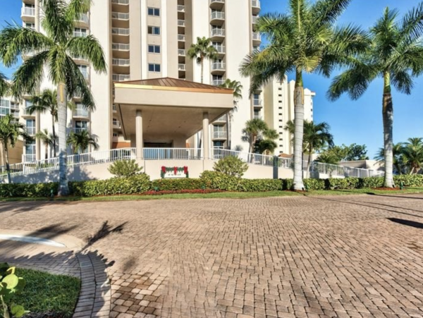 Naples Two Bedroom Rentals Condo on the Beach