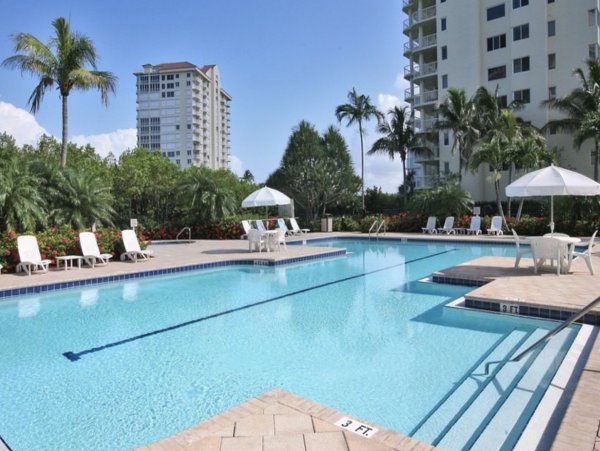 Naples Two Bedroom Rentals Condo on the Beach