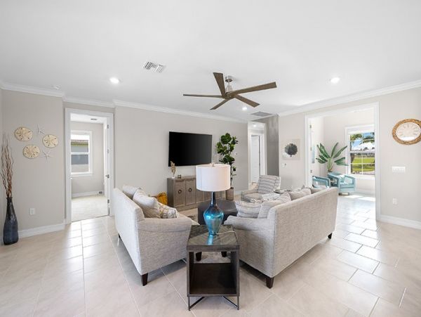 Luxury New Home with 4 Bedrooms in Naples