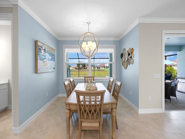 Luxury New Home with 4 Bedrooms in Naples