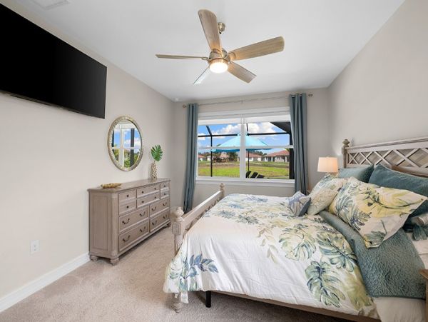 Luxury New Home with 4 Bedrooms in Naples