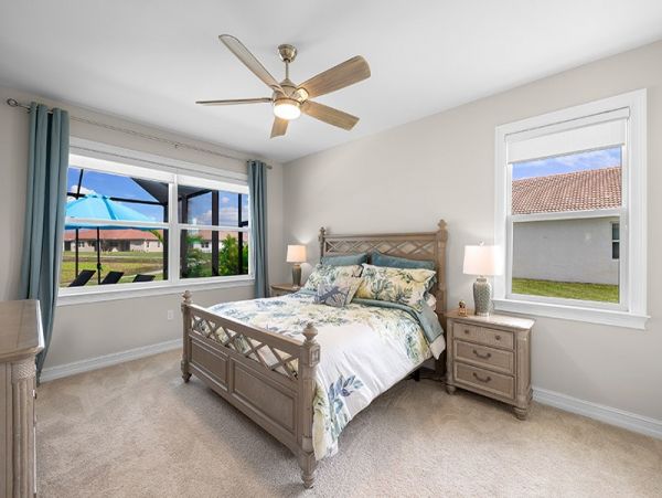 Luxury New Home with 4 Bedrooms in Naples