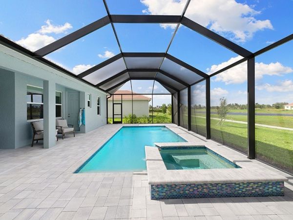 Luxury New Home with 4 Bedrooms in Naples