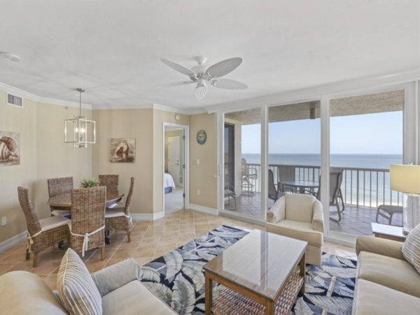 Naples Beachfront Condo Pure Delight! Penthouse!