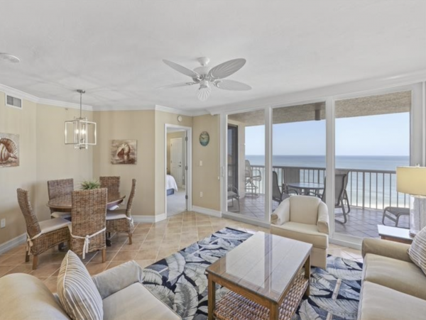 Naples Beachfront Condo Pure Delight! Penthouse!