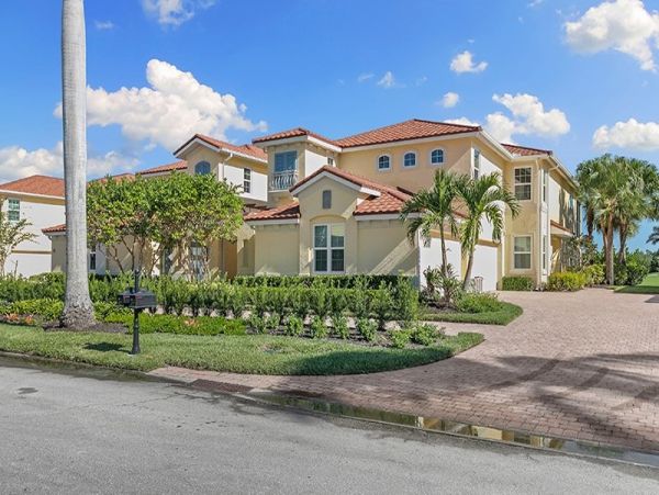 Naples Vacation Home with Golf Course Views