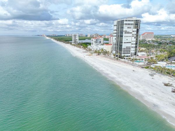 Luxury Vacation Rental with Ocean View in Naples