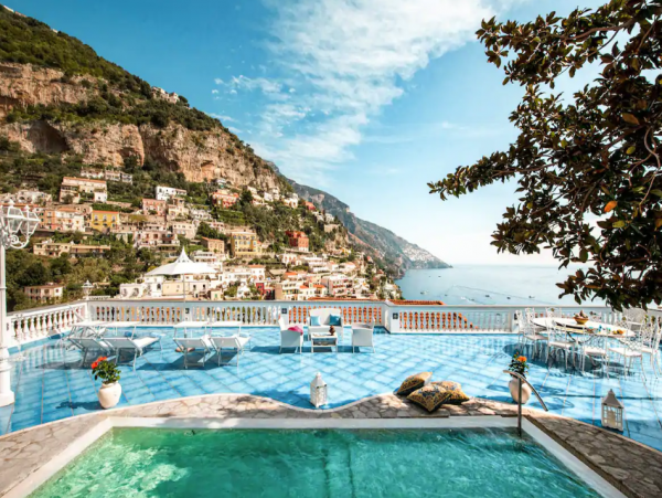 Beautiful Positano Villa with 6 Bedrooms & Amazing Views