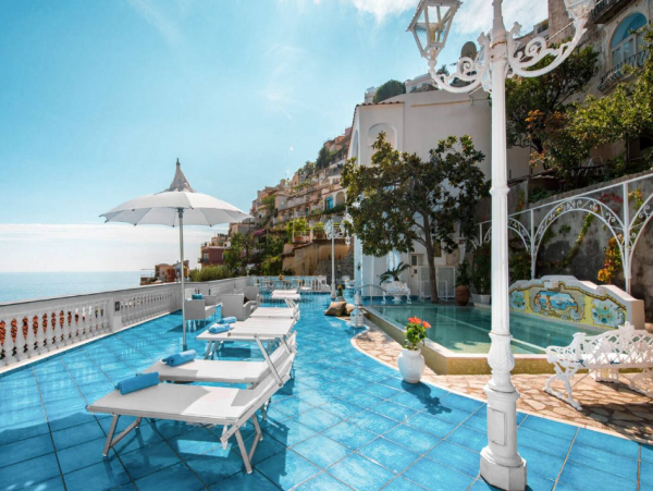 Beautiful Positano Villa with 6 Bedrooms & Amazing Views