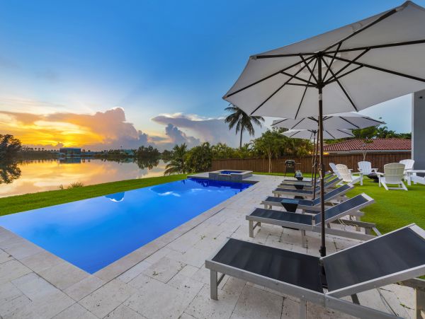 Miami Lake Front Five Bedroom Luxury Vacation Rental