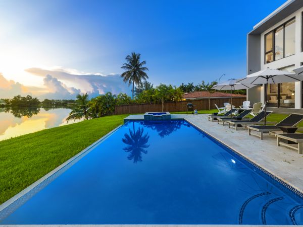 Miami Lake Front Five Bedroom Luxury Vacation Rental