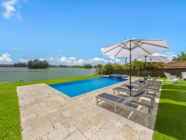 Miami Lake Front Five Bedroom Luxury Vacation Rental