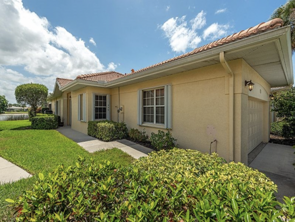 Naples Three Bedroom Pool Vacation Home