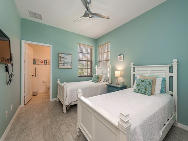 Naples Three Bedroom Pool Vacation Home