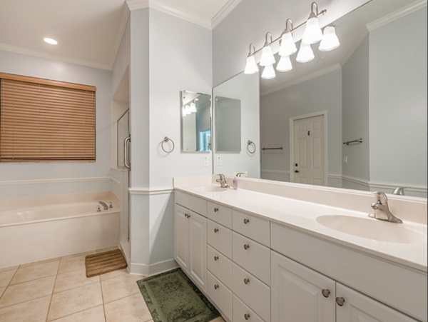 Naples Three Bedroom Pool Vacation Home