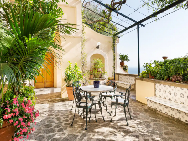 Vintage Vacation Villa with Terrace and Great Views