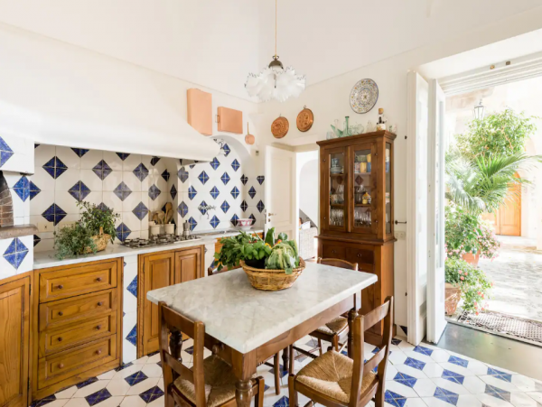 Vintage Vacation Villa with Terrace and Great Views