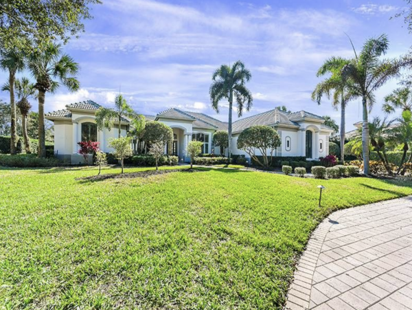 Pure Naples Delight Vacation Villa Pool Home