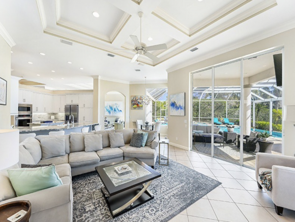 Pure Naples Delight Vacation Villa Pool Home