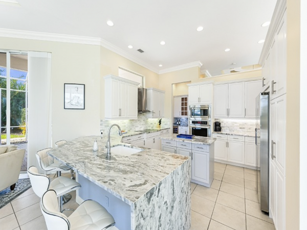 Pure Naples Delight Vacation Villa Pool Home