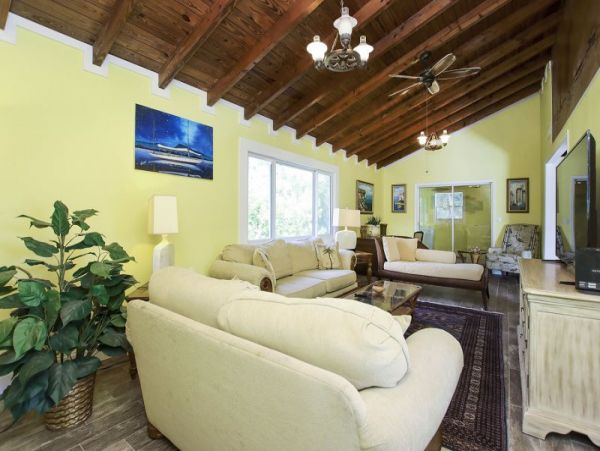 Lovely 3 Bedroom Vacation Rental in St. James FL