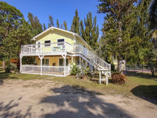 Lovely 3 Bedroom Vacation Rental in St. James FL