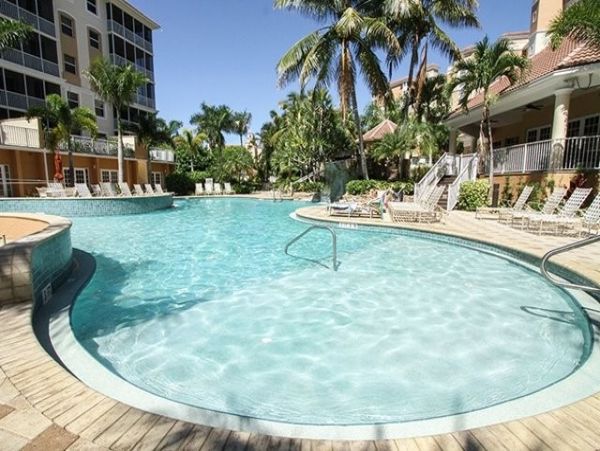 Naples 3 Bedroom Condo