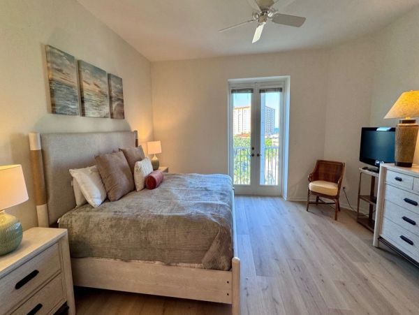 Naples 3 Bedroom Condo