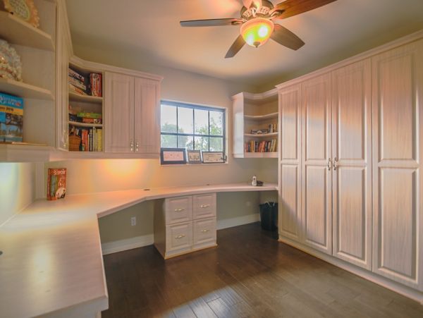 Amazing Home with 5 Bedrooms and Gulf Access in Naples