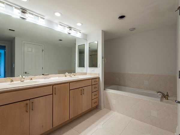 Naples Condo with 2 Bedrooms & Great Views