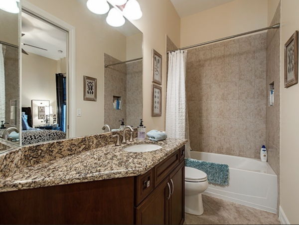 Stunning Two/ Three  Bedroom Pool Vacation Home Naples