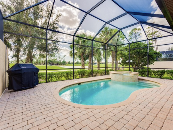 Stunning Two/ Three  Bedroom Pool Vacation Home Naples
