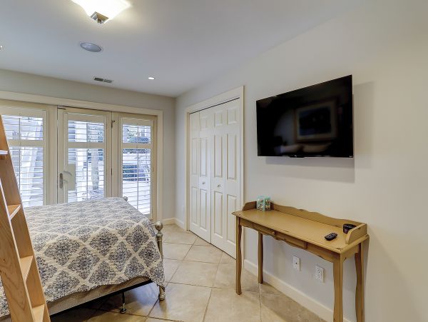 Hilton Head Vacation Rental - Seven Bedroom Luxury Home with Private Pool