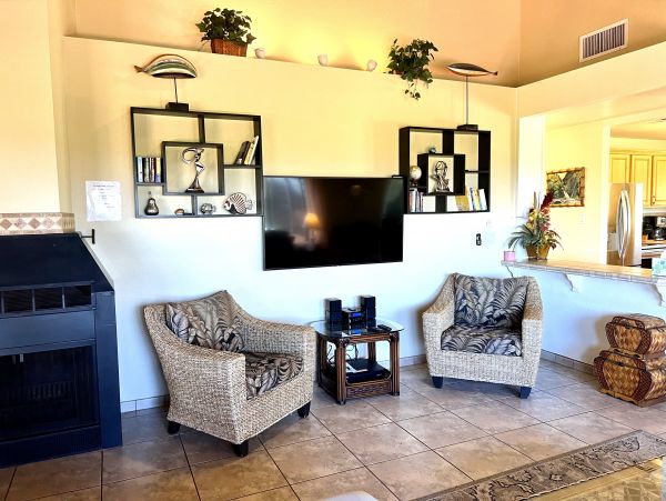 Lovely Three Bedroom Vacation Home in Kaanapali with Shared Pool