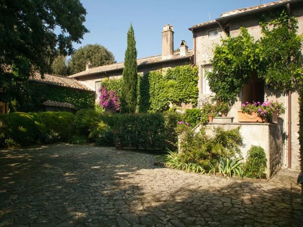 Rome 8 Bedroom Vacation Villa with Private Pool & Tennis Court
