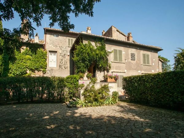 Rome 8 Bedroom Vacation Villa with Private Pool & Tennis Court