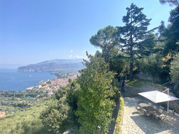 Ocean Views Sorrento Vacation Home Six Bedrooms