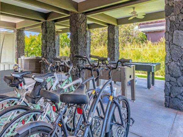 Kihei Vacation Pool Home Four Bedroom Walk to Beach