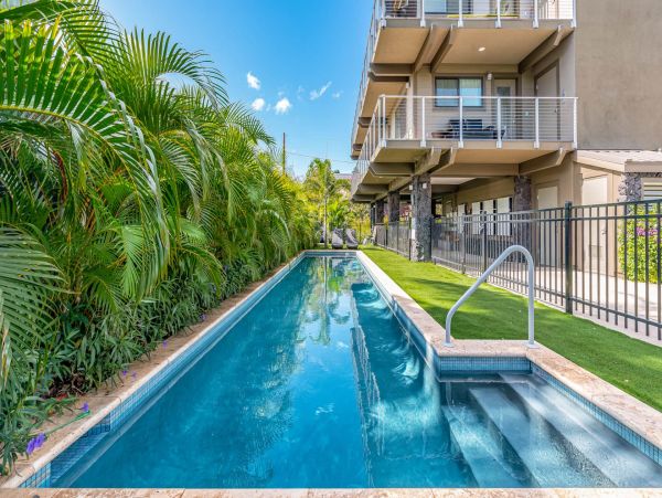 Kihei Vacation Pool Home Four Bedroom Walk to Beach