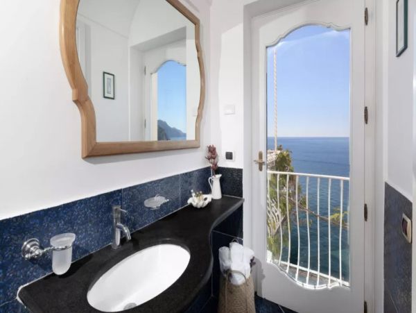 Positano 5 Bedroom Vacation Villa with Pool and Amazing Views