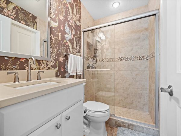 Beachfront Two Bedroom Vacation Rental Longboat Key