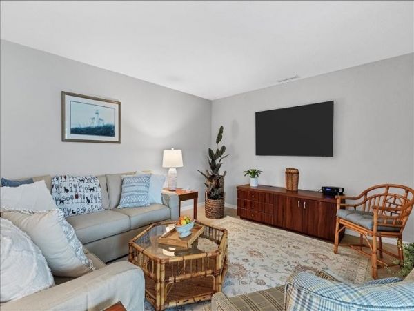 Vacation Rental Home with 3 Bedroom in Longboat Key