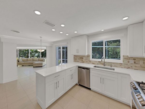 Longboat Key Home with 2 Bedroom and Pool