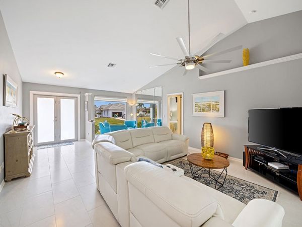 Vacation Pool Home in Marco Island Sleeps 6 Guests