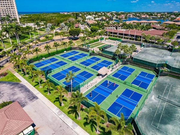 Marco Island Vacation Condo 2 Bedroom & Beach Views